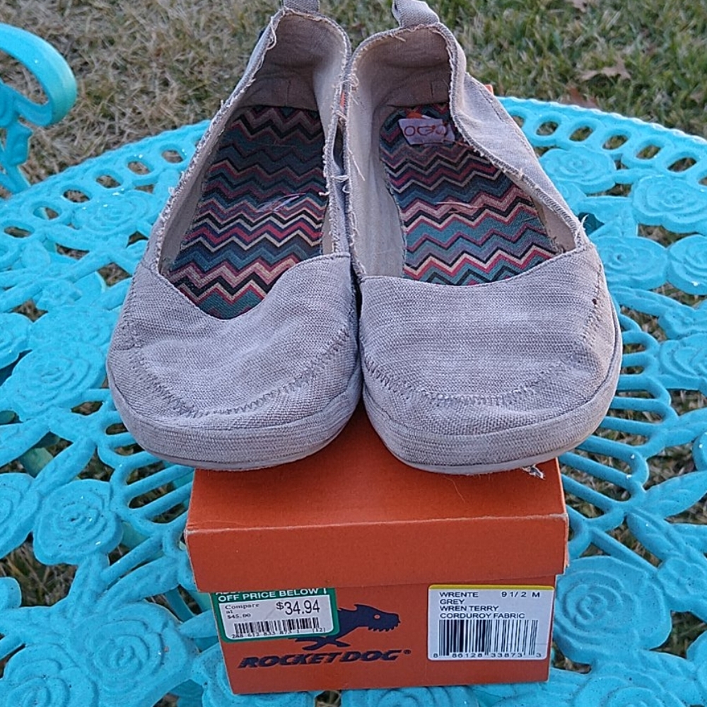 Rocket dog slip ons